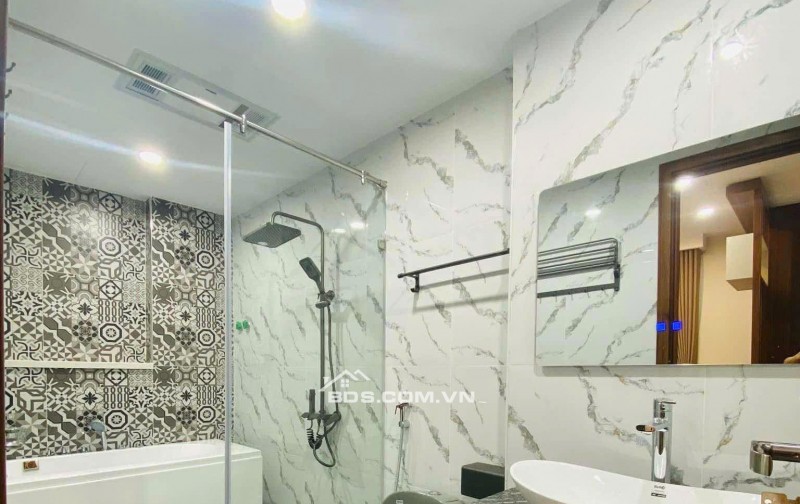 CẦN BÁN GẤP !!! MẶT PHỐ CỰ LỘC - 40m x 6 TẦNG THANG MÁY - LÔ GÓC GIÁ HƠN 13 TỶ